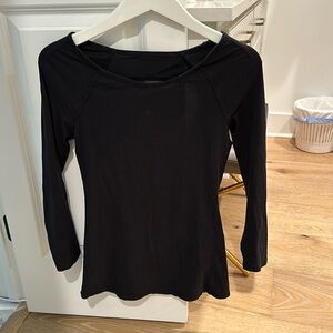 LuluLemon top